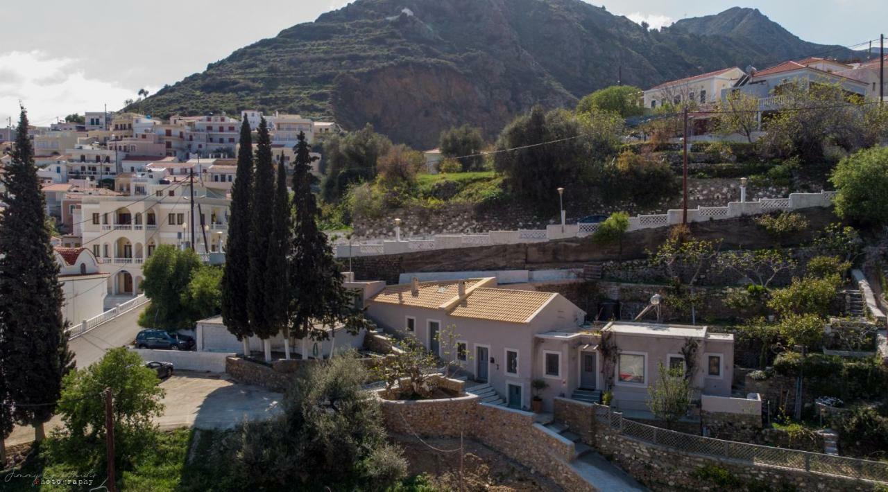 Casa Metropolis Villa Apérion Екстериор снимка