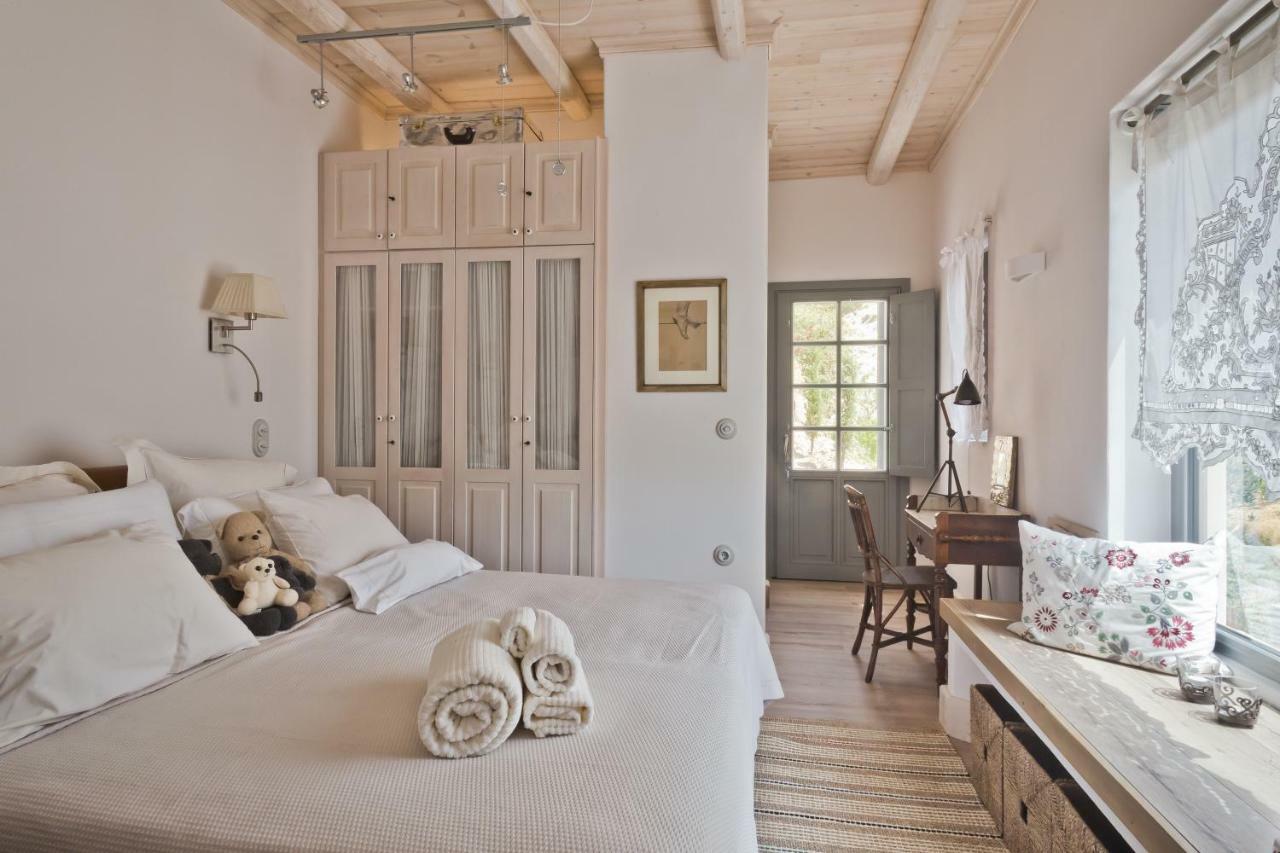 Casa Metropolis Villa Apérion Екстериор снимка