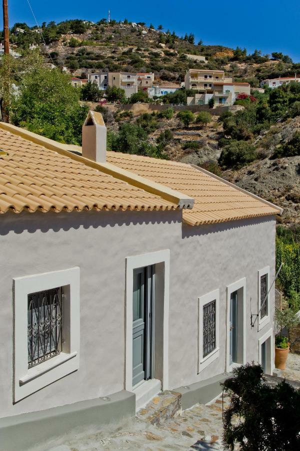 Casa Metropolis Villa Apérion Екстериор снимка